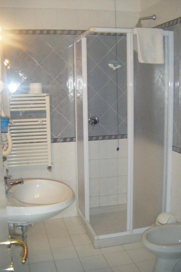 Hotel Nastro Azzurro Monguzzo Room photo